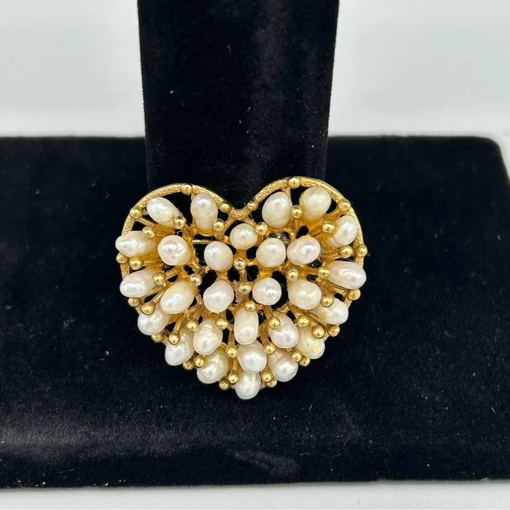 Vintage Gold Tone Heart Pearl Cluster Brooch | 1950s White - Image 8