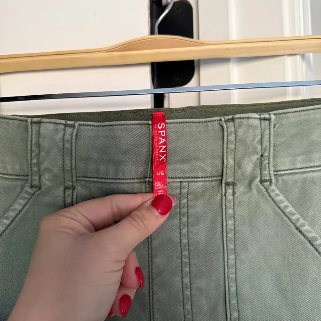 SPANX Stretch Twill Ankle Cargo Pants Soft Sage Green Slimming - Image 5