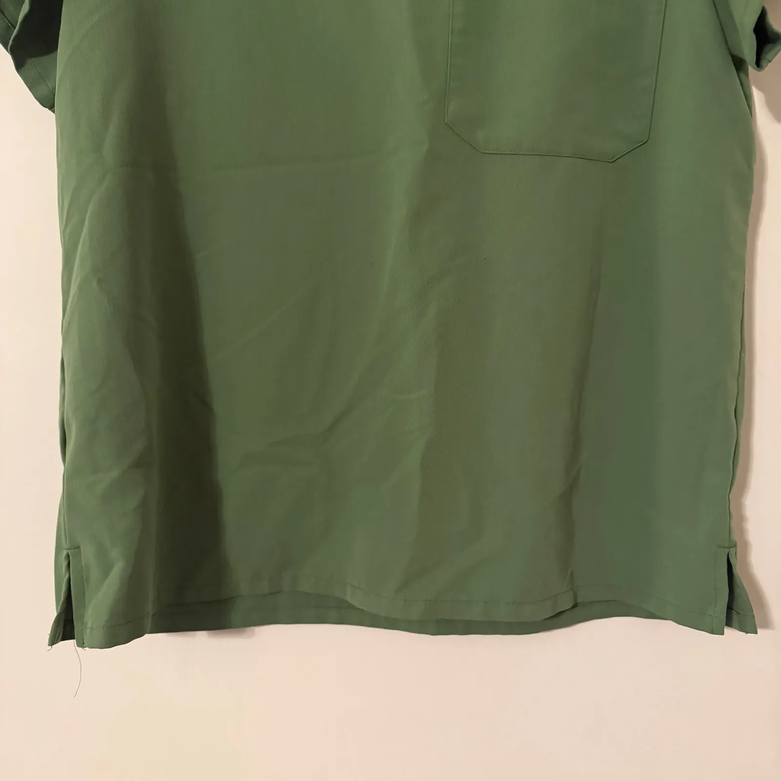 Figs Zamora Jogger Scrub Pants & Catarina One Pocket Scrub Top Set Green Sz Lg - Image 3