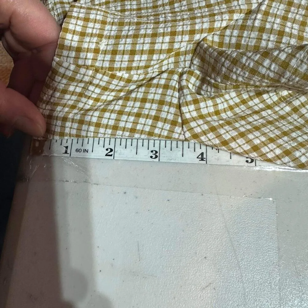 NWT‎ Francesca’s Miami Plat Front Font hi rise Medium Cream & Tan 3.5” inseam - Image 6