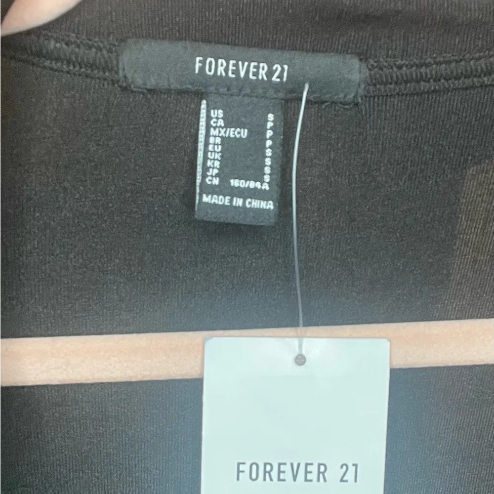 Faux Wrap dress - Image 2