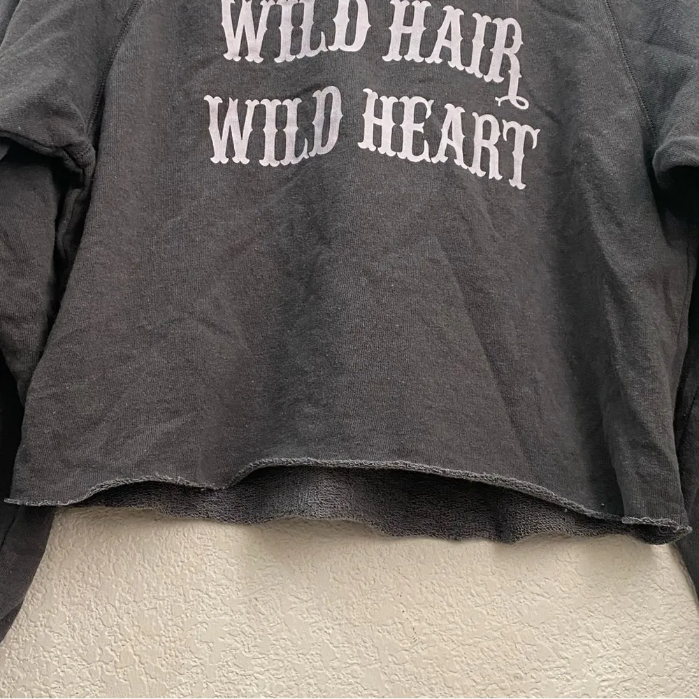Wild Hair Wild Heart Wild Hair World Tour Distressed Raglan LS Top S - Image 6