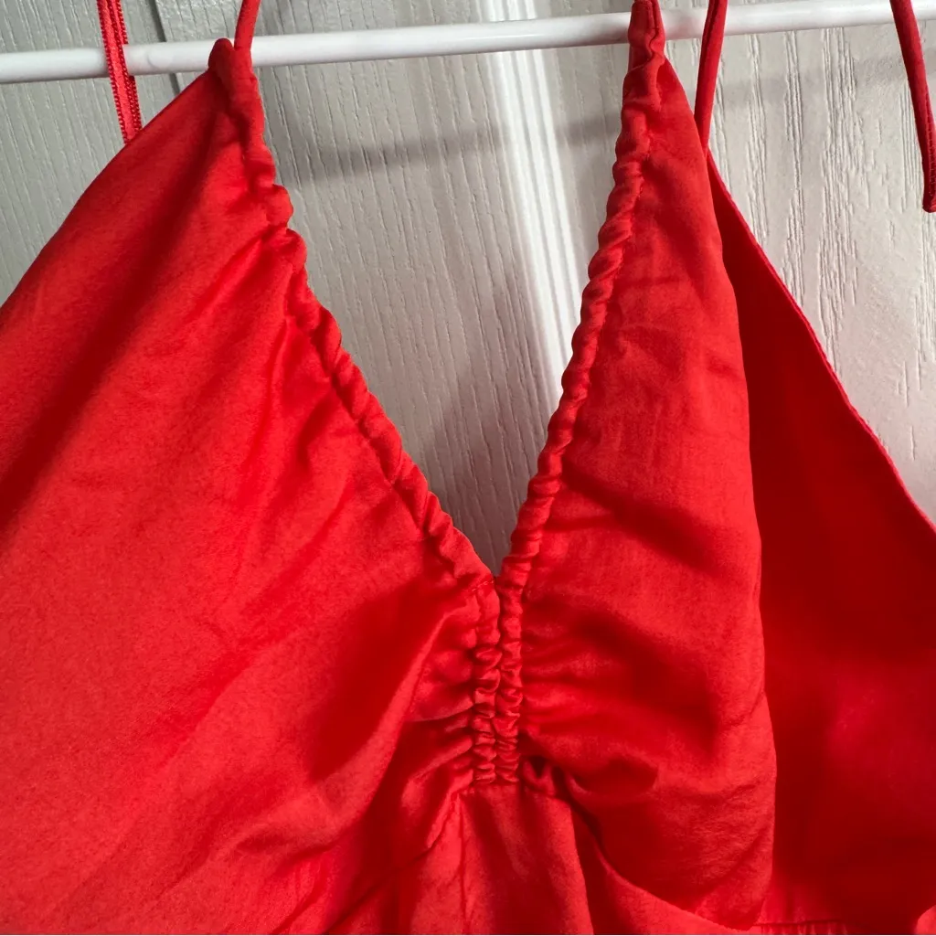 Banana Republic red v neck strappy blouse size large - Image 2