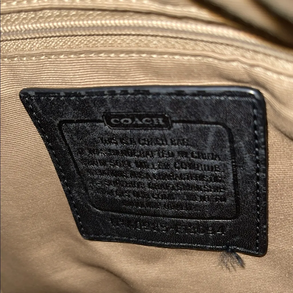 Coach Sarah 2 way Hobo Bag F13094 Pebbled Black Leather Shoulder Bag Crossbody - Image 4