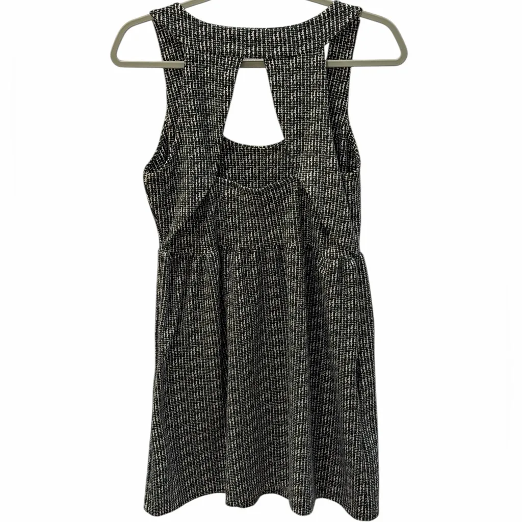 Urban Outfitters Silence + Noise Textured Knit Cutout Back Skater Dress Large - Image 6
