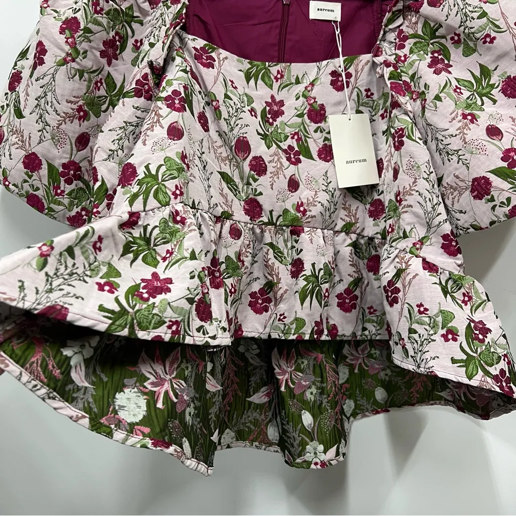NWT L maroon pink Floral Puff Sleeve tapestry Top botanical print feminine Size L - Image 15