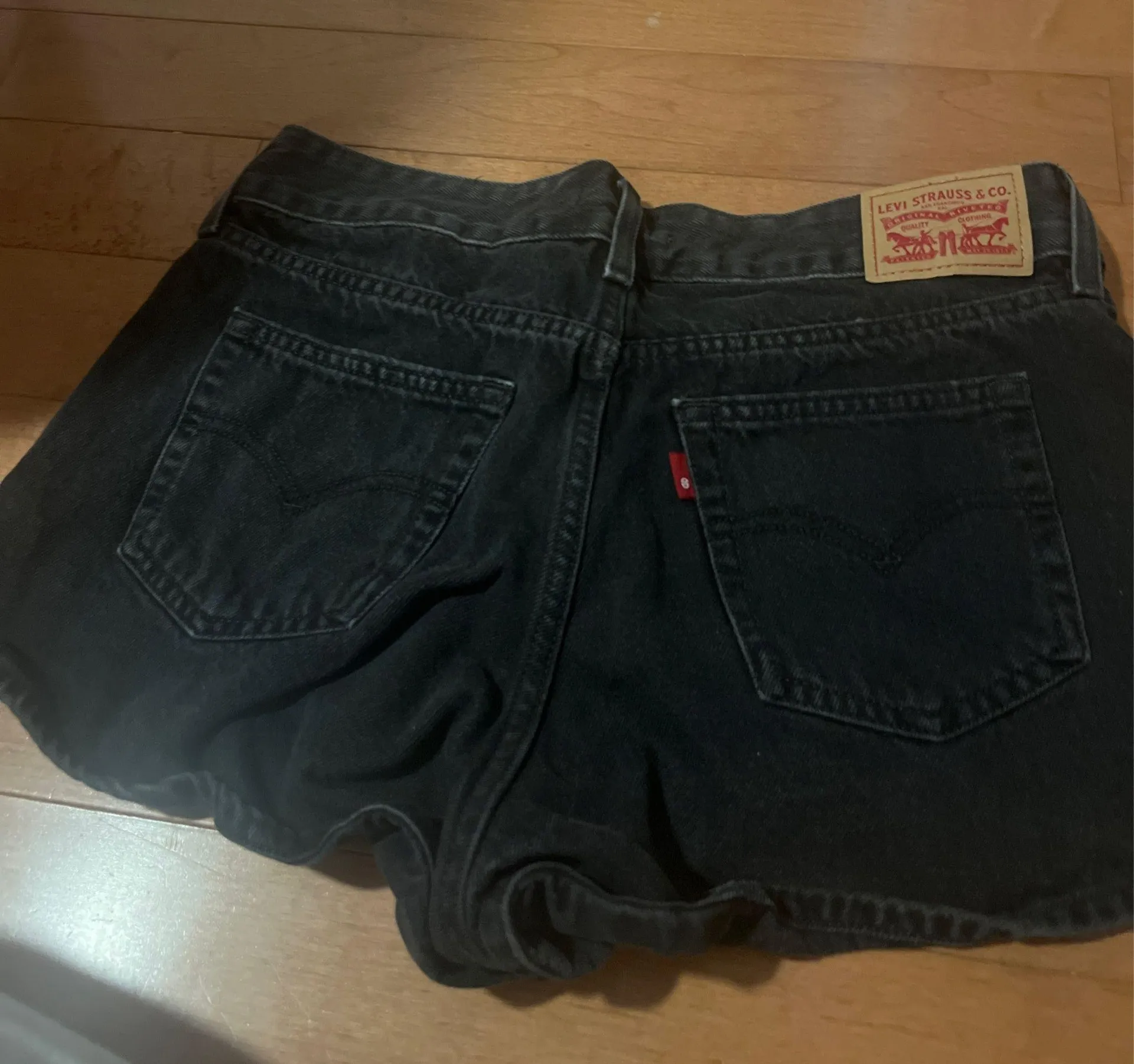 Levi’s Shorts 501 low rise - Image 4