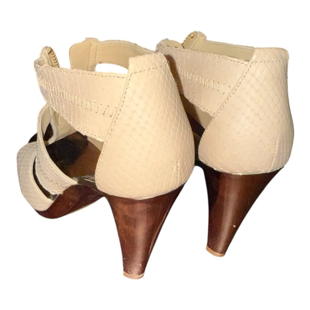 Michael Kors Berkley T-Strap Nude Snake Embossed Leather Stiletto Heel
Sandals 7 - Image 4