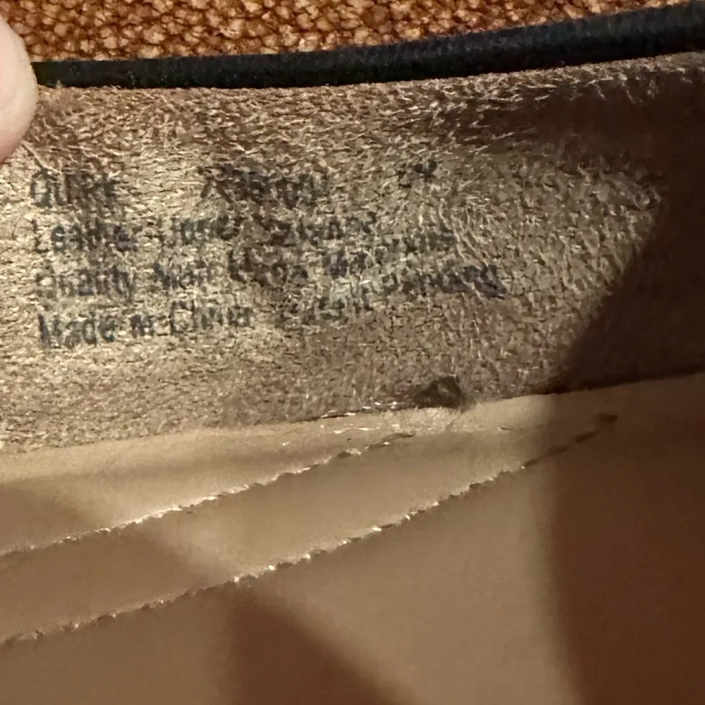 EUC NATURALIZER black flat ballerina leather shoes with white stitches Sz 6 - Image 7