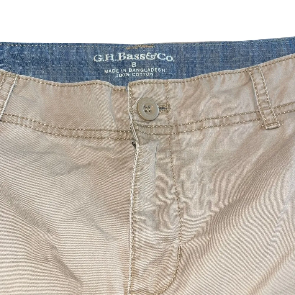 G.H. Bass & Co. Women’s Khaki Capri Pants Women’s Size 8 Casual Capri Pants Tan - Image 3