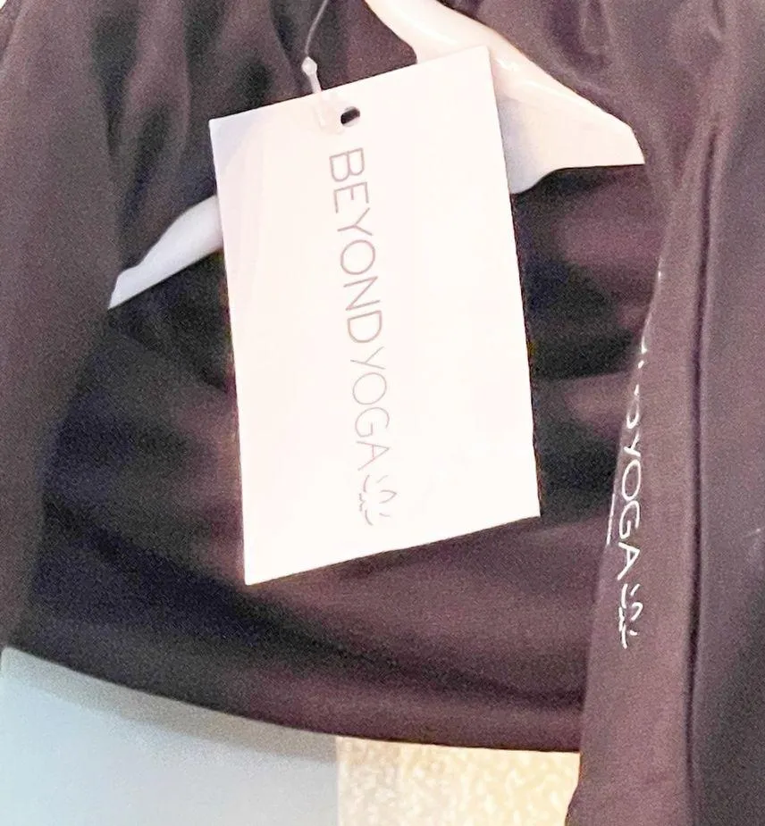 Beyond Yoga Hidden Pocket Infinity Scarf Black NEW Athleisure Athletic - Image 2