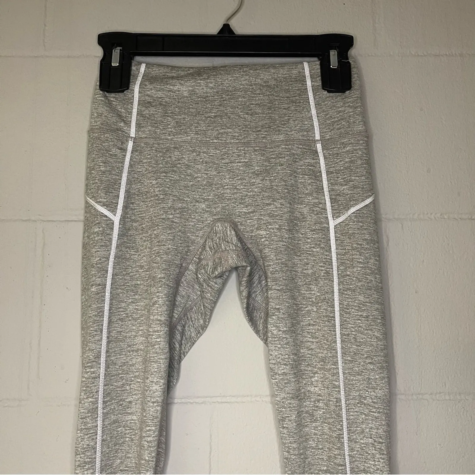 FP Movement You’re a Peach 7/8 Leggings in Grey Women’s Sz XS Athletic Leggings Gray - Image 8