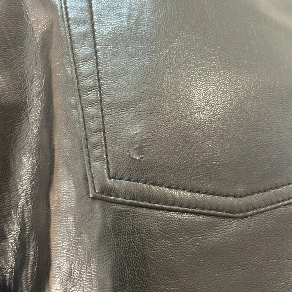 Aritzia Wilfred Melina‎ high rise straight black vegan leather pant Size 6 - Image 4