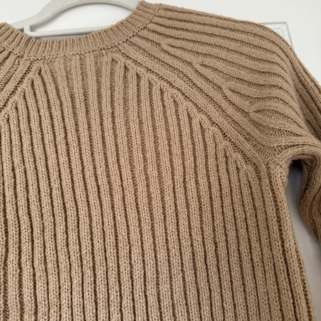 Forever 21 Tan Ribbed Knit Crewneck Tunic Sweater Size Small EUC - Image 6