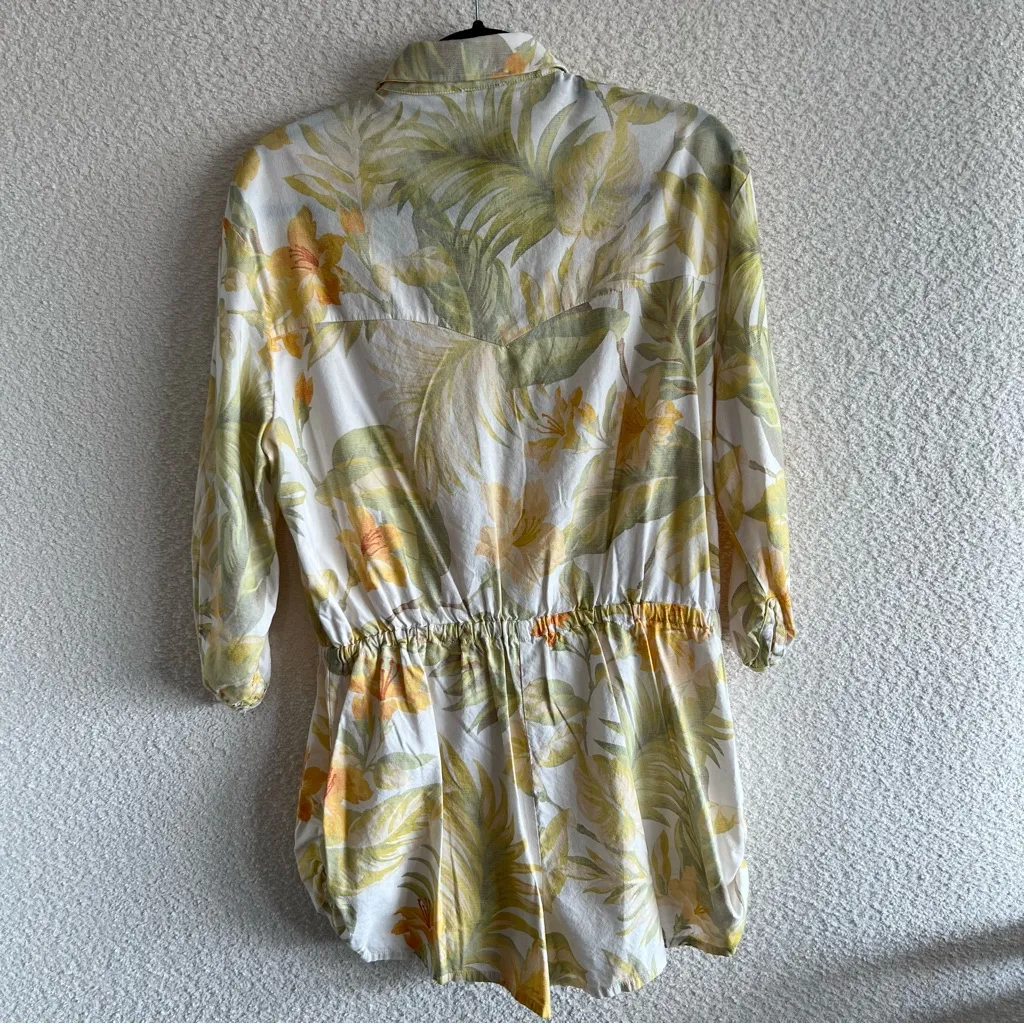 Le Salty Label NWOT Women’s Jerry White‎ Citrus Floral Romper Size Small White - Image 3
