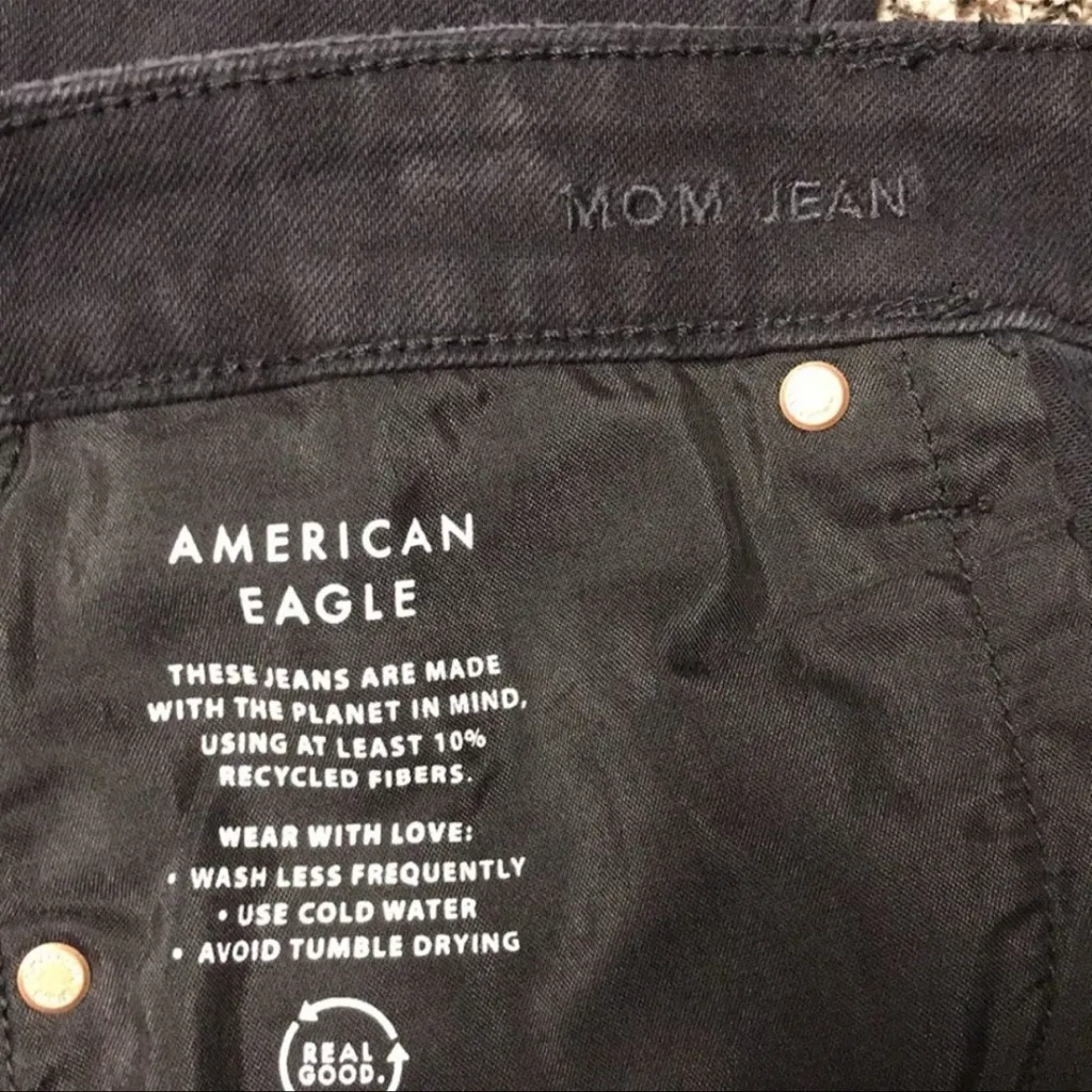 American Eagle Strigid Destroyed Distressed Mom Jeans - Size 16 Short | NWT - Image 8