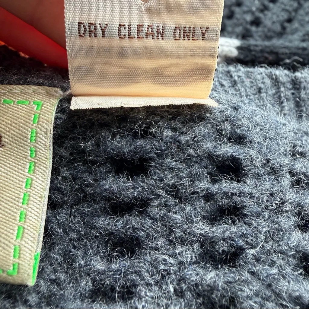 Olivia & Grace 100% Cashmere Open Knit Colorblock Sweater Small Gray Black - Image 10