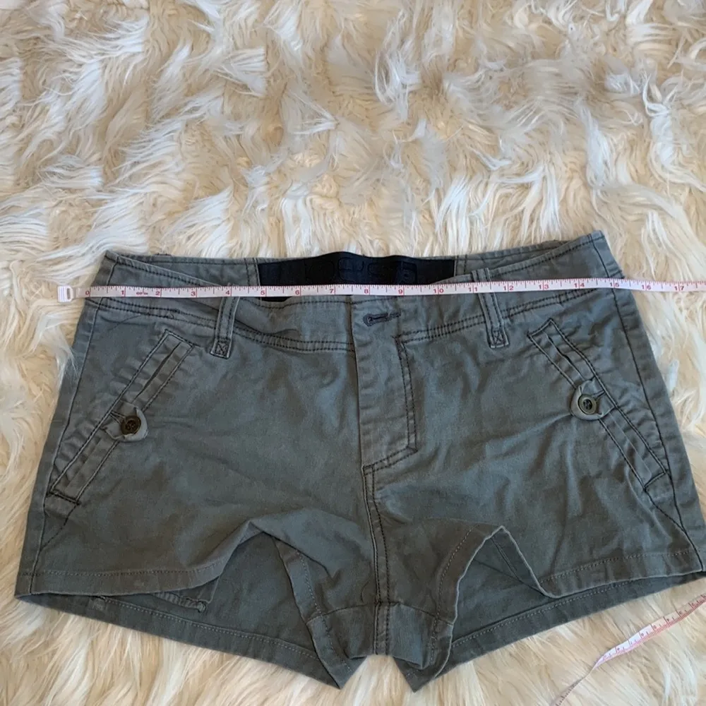 Joe's Jeans Take Me, Slowly Shorts Size 27 - Image 7