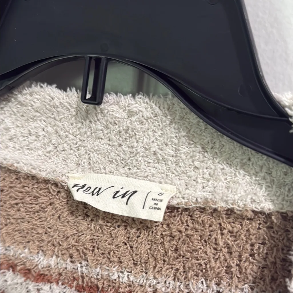 New In Cozy Cream and Brown Geometric Boho western Sweater - Image 4