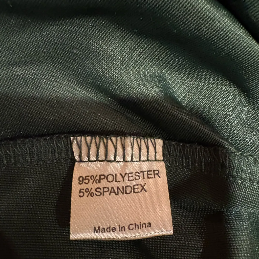 Guberry Women's Wrap V Neck Long Sleeve Velvet Bodycon ruched side Women’s M Green Size M - Image 6