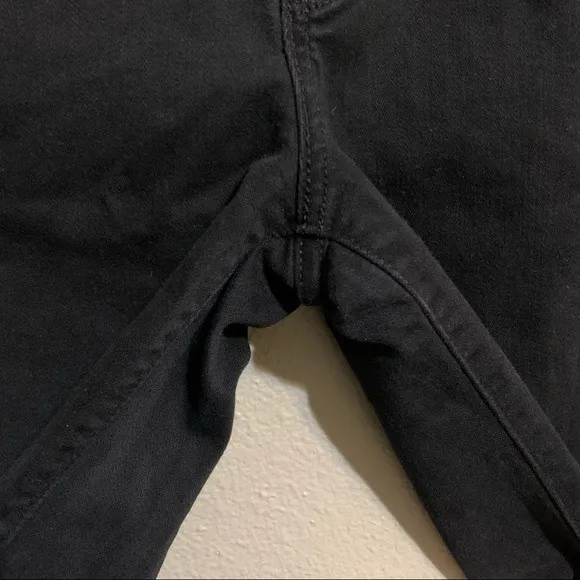 Levi’s 724 black high rise straight leg distressed cropped jeans women’s size 27 - Image 11