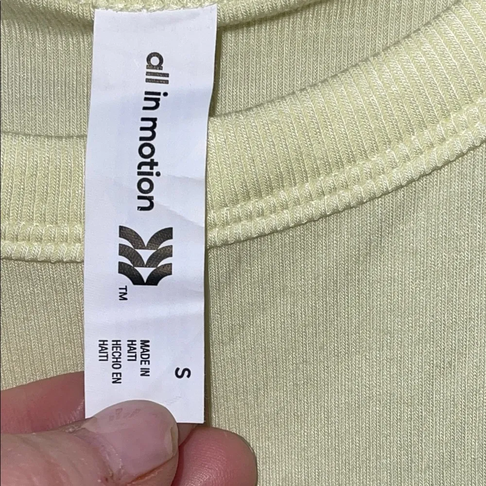 All in Motion Yellow Ruched Sleeveless Tank Top - Image 2