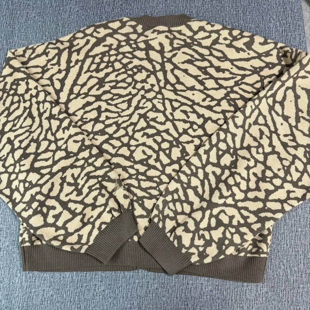 Jordan Women’s Elephant Pattern Full Button Palomino Cardigan - Image 7