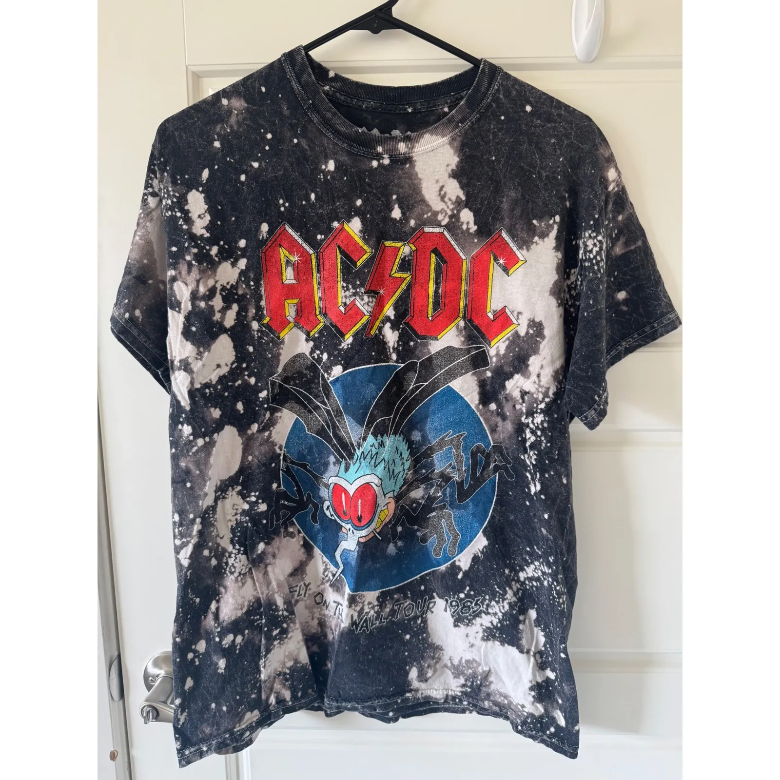 AC/DC Rare 1985 Fly On the Wall Tour Band Shirt Sz M Unisex Grunge Classic Rock Black Size M - Image 2