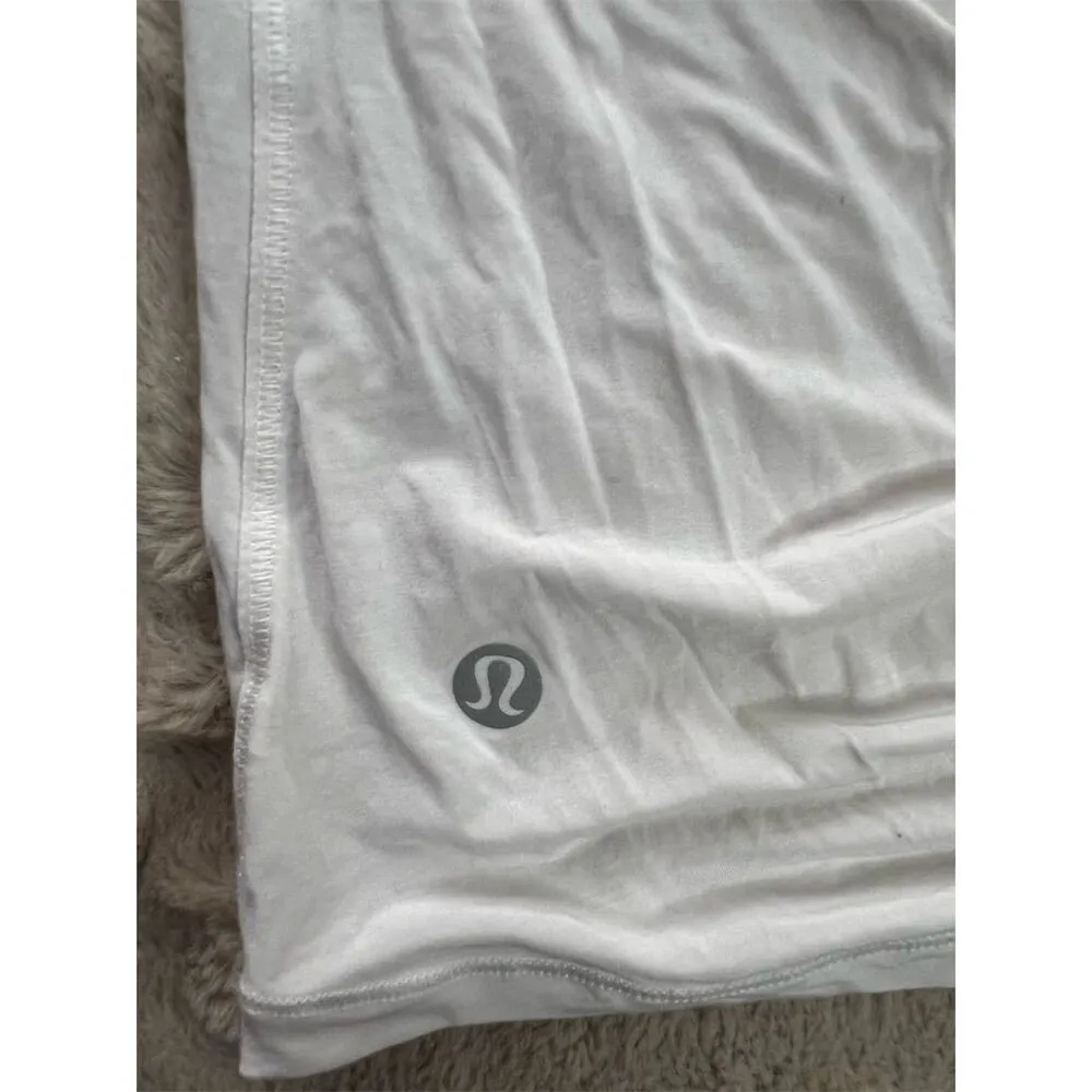 Lululemon Women's Size White Long Sleeve Cinch Top Casual T - Image 3