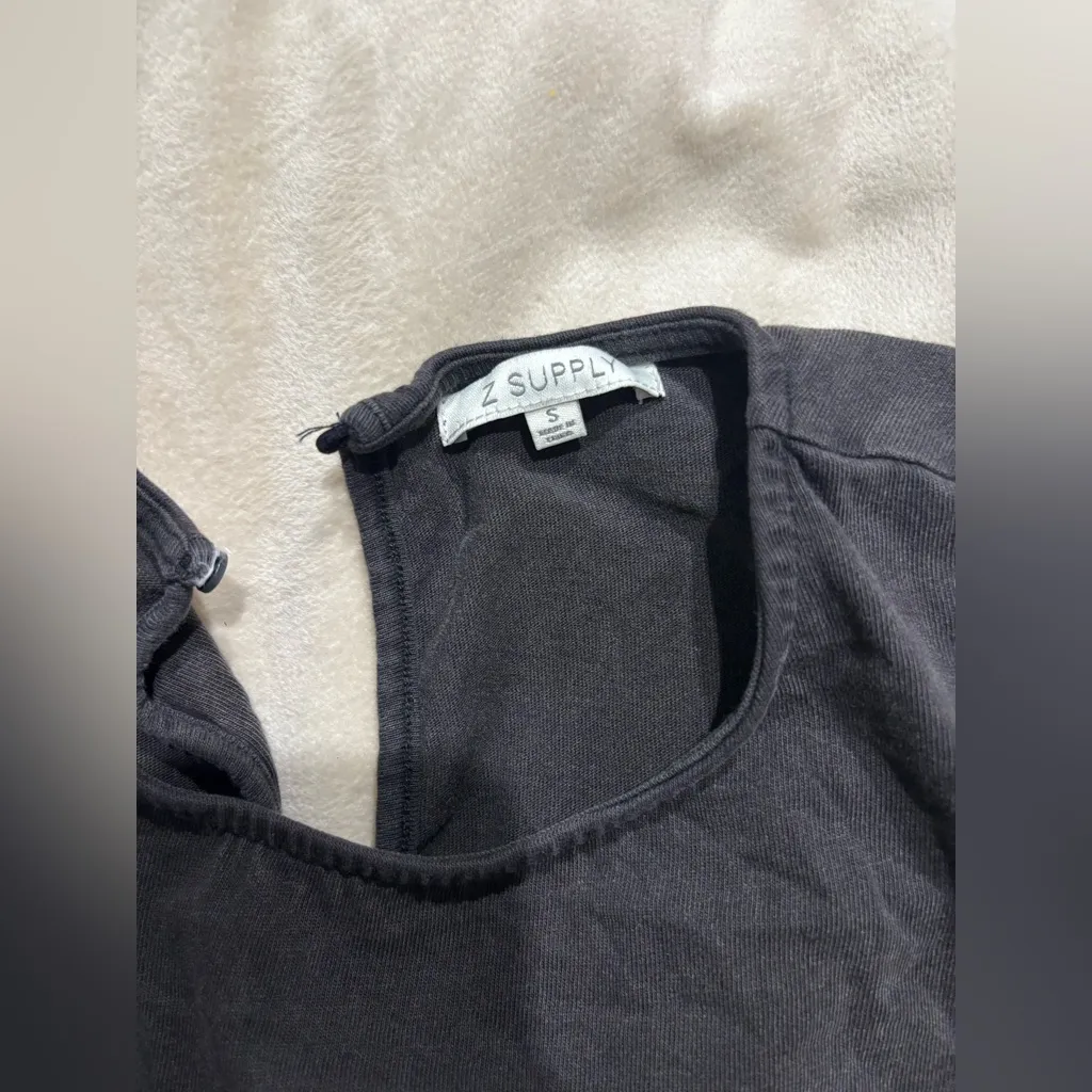 Z supply sky jersey romper size small - Image 5