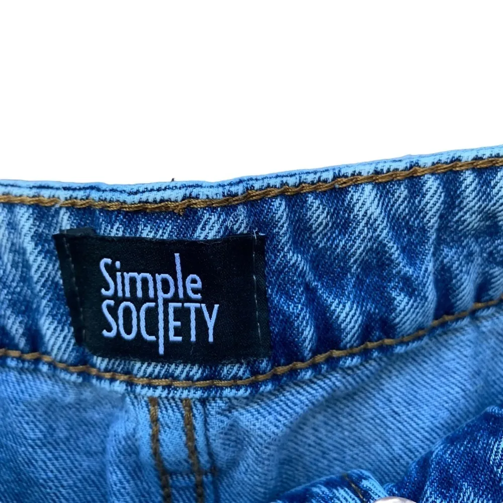 SIMPLE Society women's size 9 distressed joggers jeans - Image 4