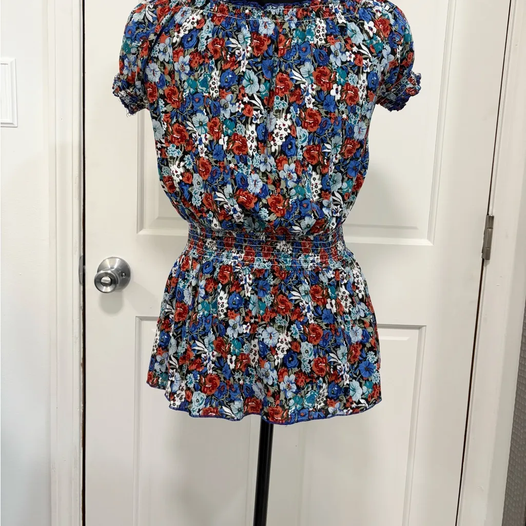 Forever 21 Boho Western Floral Babydoll Top Puff Sleeve Crochet Neck Blue/Red - Image 4