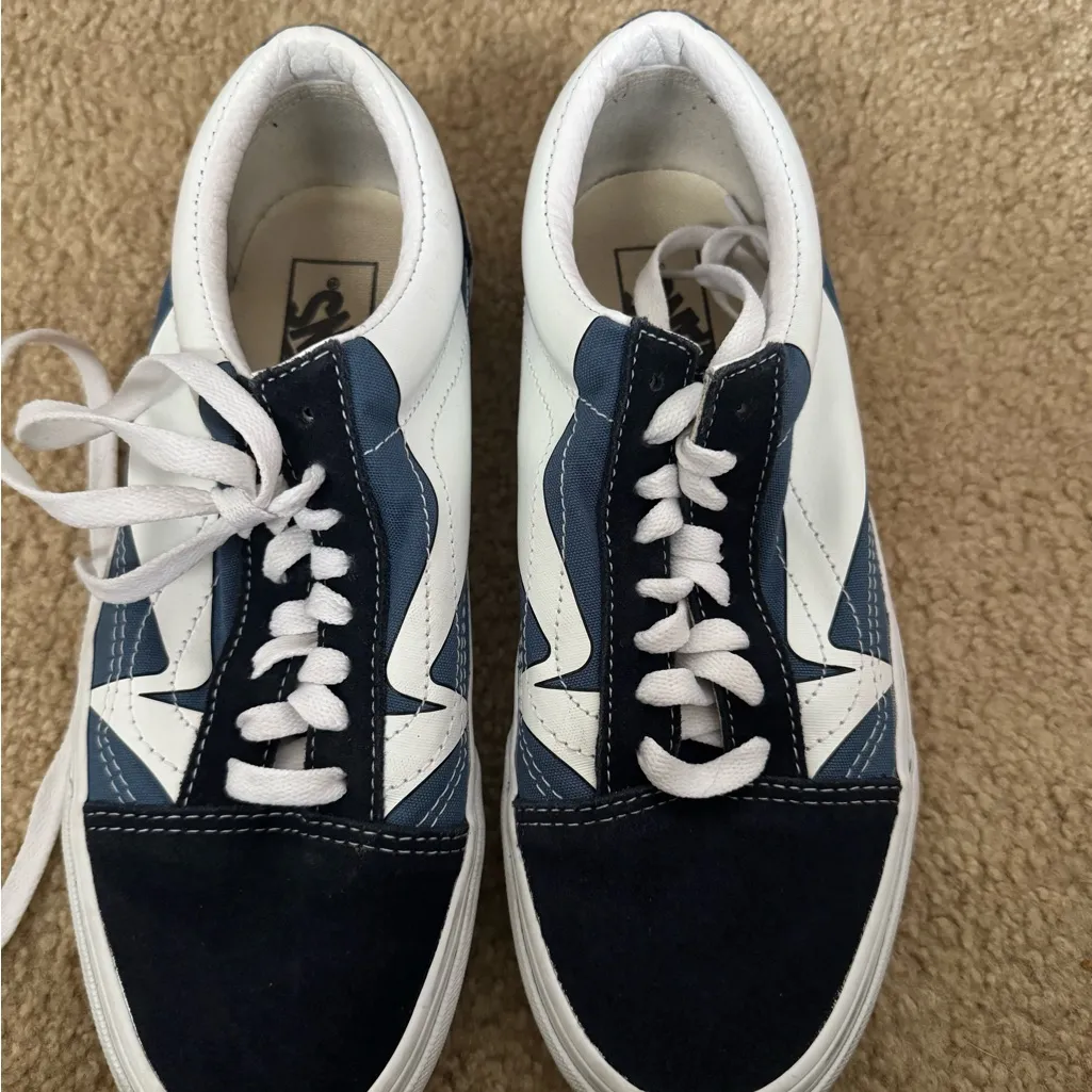 Vans Navy and White Old Skool sneakers - Image 5