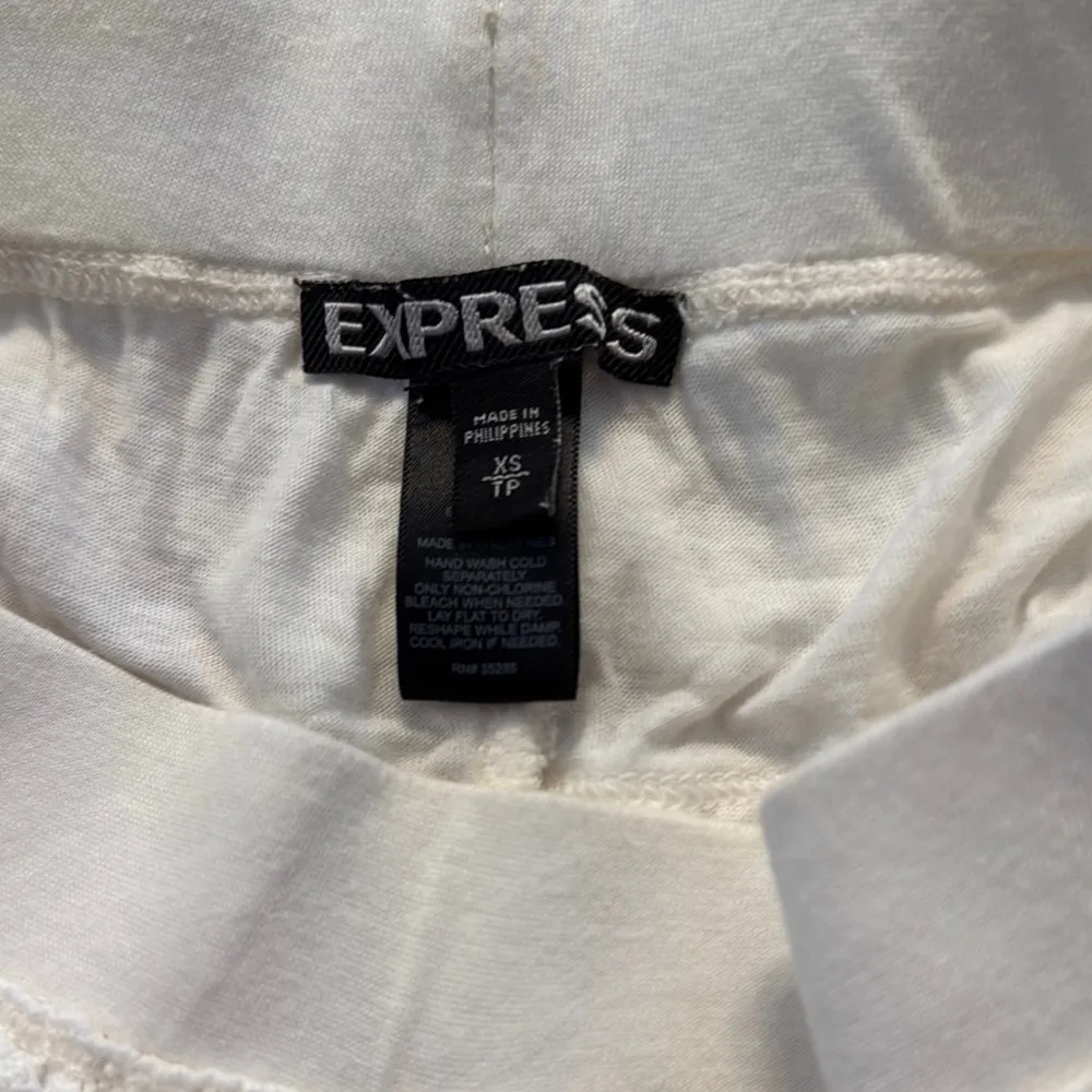 Express Cream High Waist Ruffled Shorts - Image 2