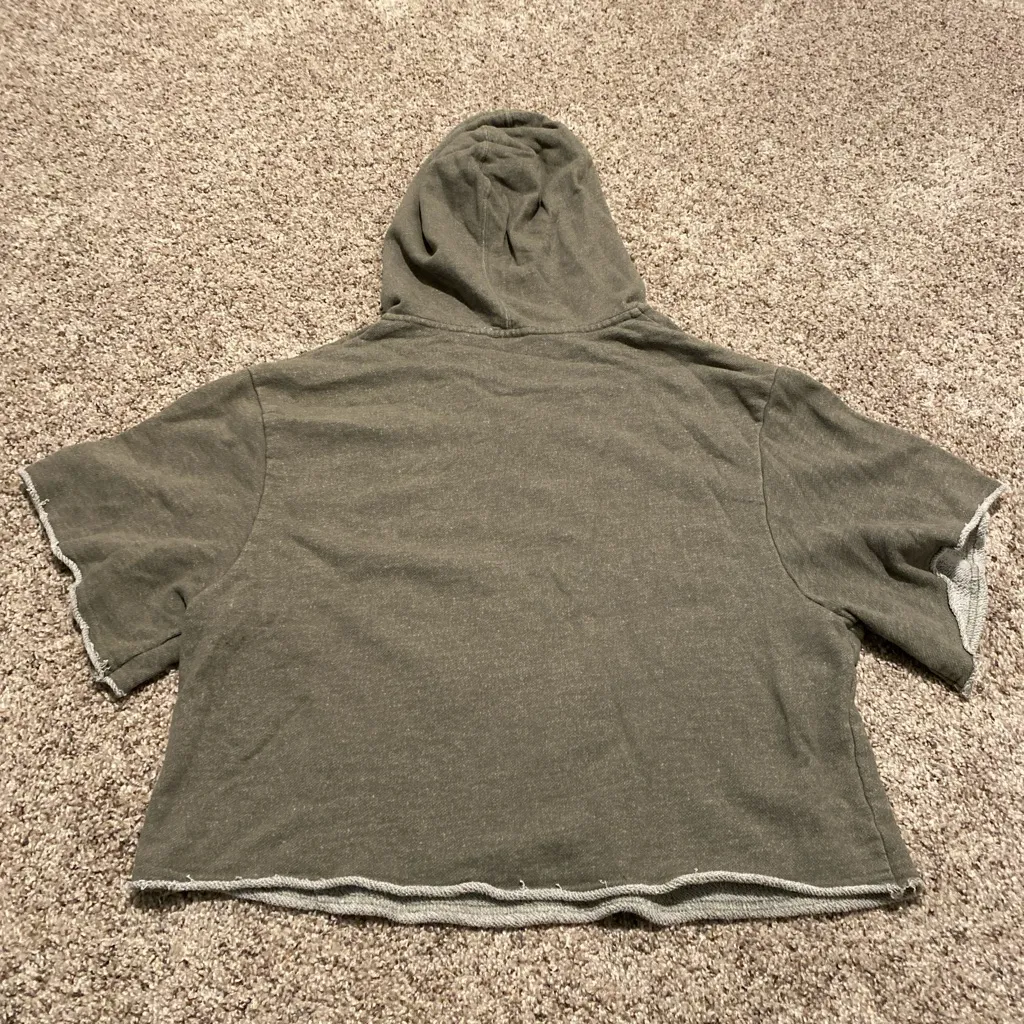 Sage Green Short Sleeve Hoodie Gray - Image 2