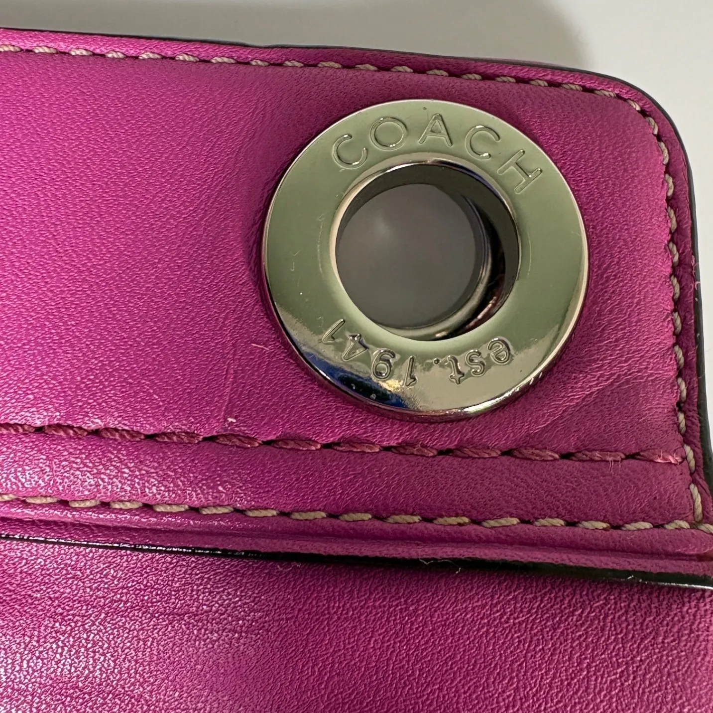 Coach Pink Krya Leather Wristlet Clutch Purse Bag Metallic Hardware - Image 4