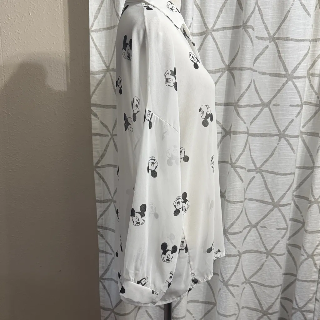 Mickey Mouse Print White Button - Image 4