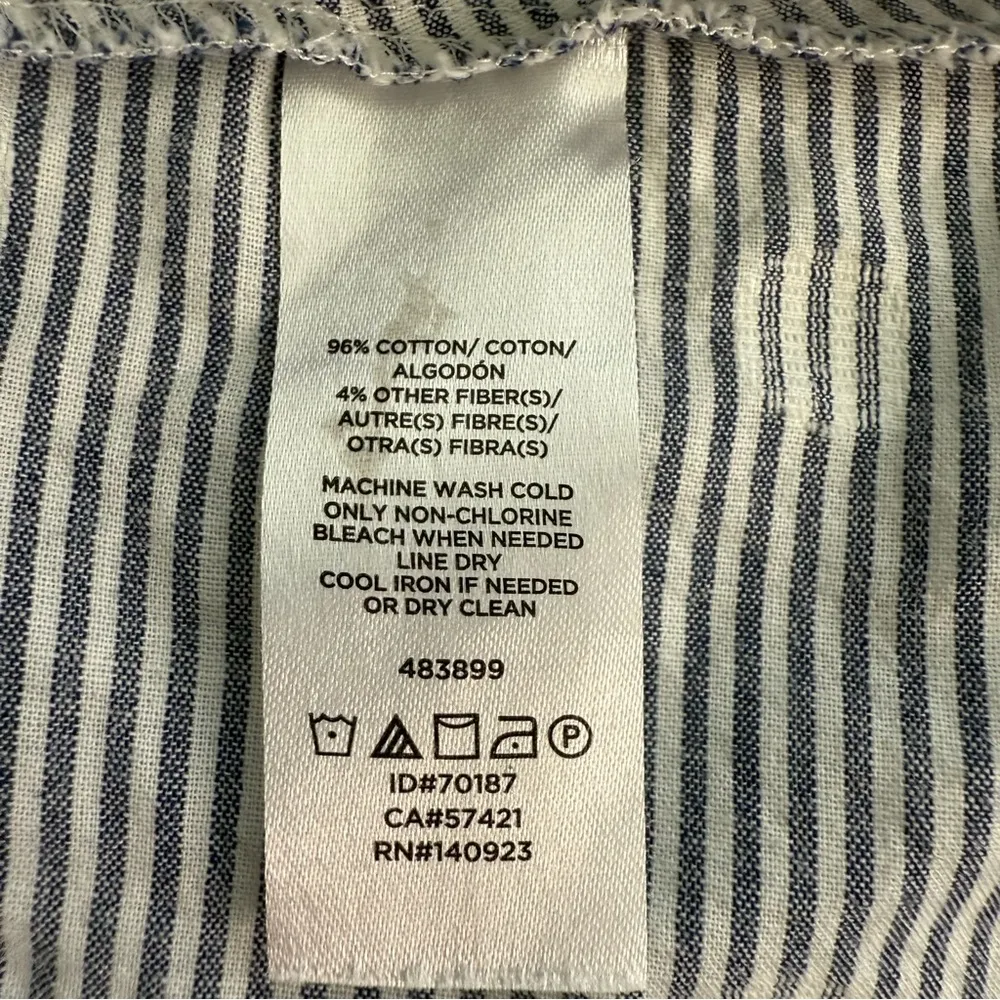 LOFT Gray Polka Dot Feminine Wrap Top size large 96% cotton Flowy sleeves - Image 7