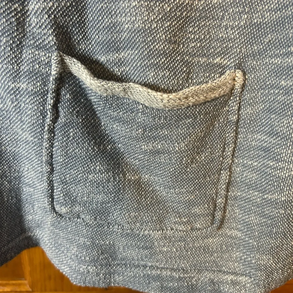 Koolaburra by Uggs Gray/White Zip Front hooded light weight jacket XL - Image 3