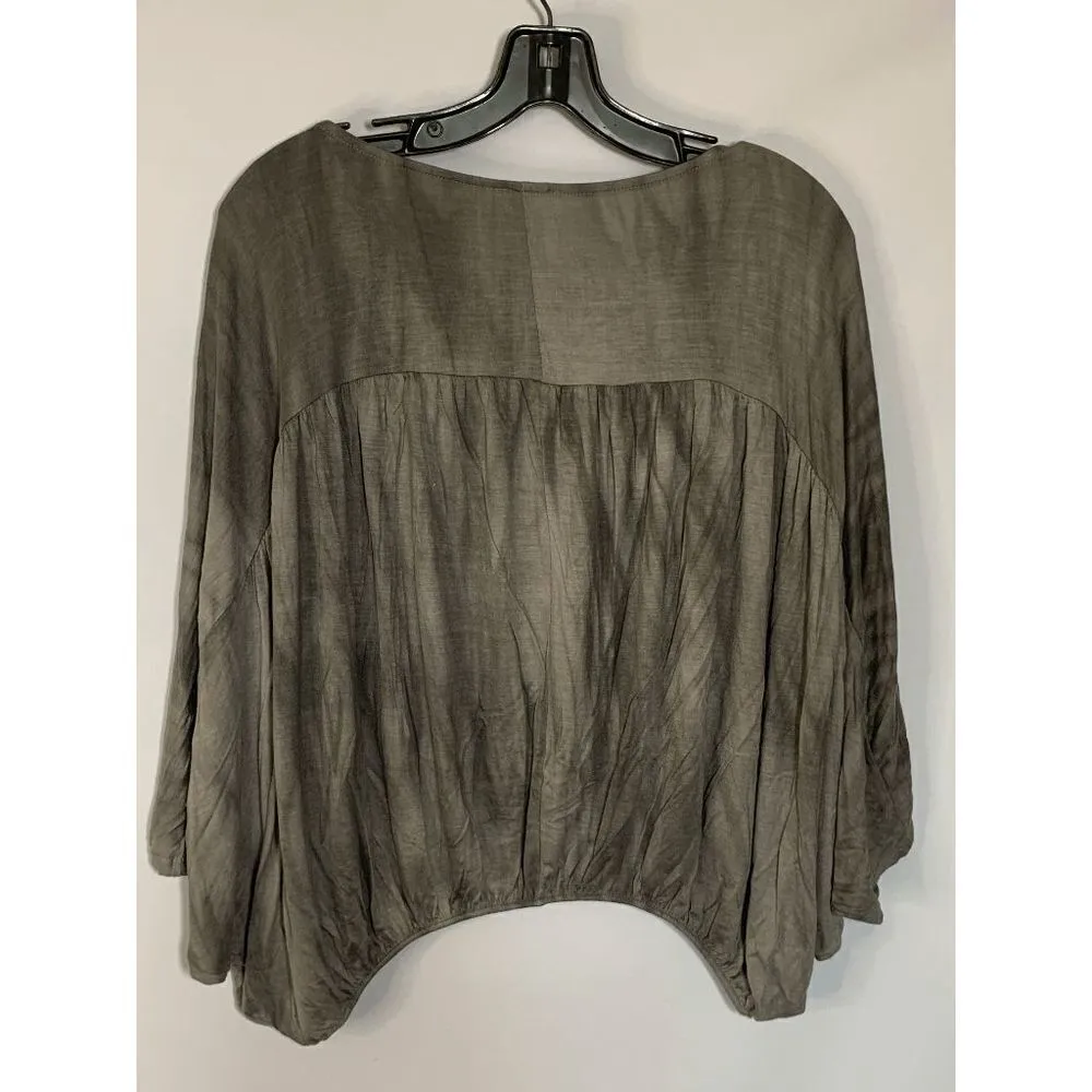 Blue Buttercup Butterfly Sleeve Dye Print Top size Medium - Image 3