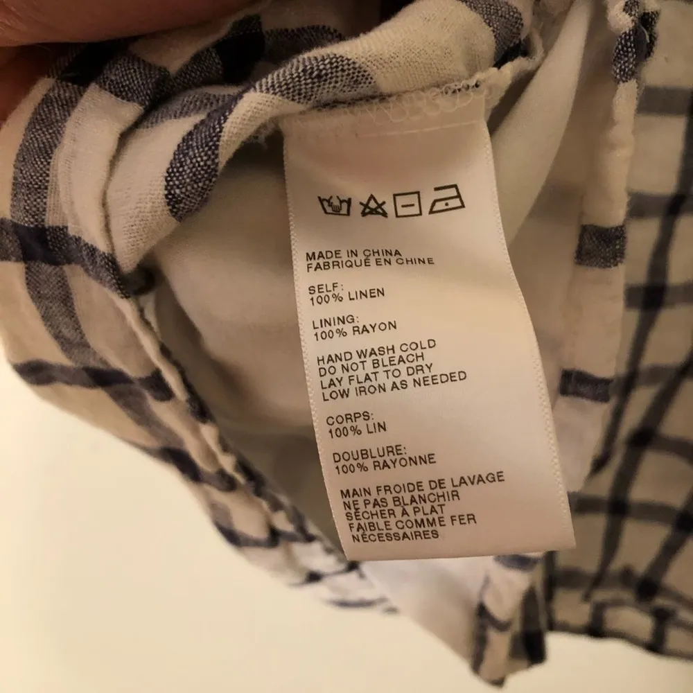 Moon River  Gingham Embroidered Top size Large - Image 6