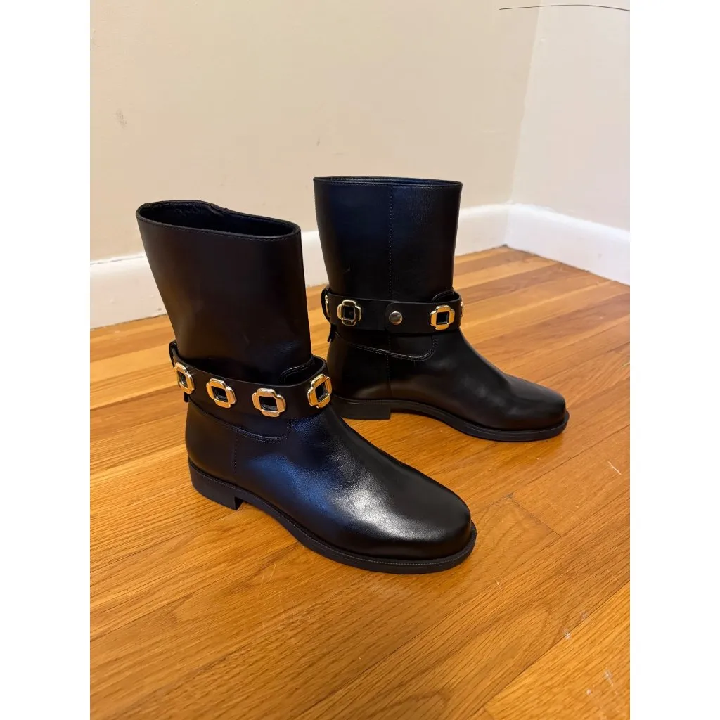 Larroude Milan Flat Bootie Black Water Resistant Leather Gold Buckle 9 NWOB - Image 7