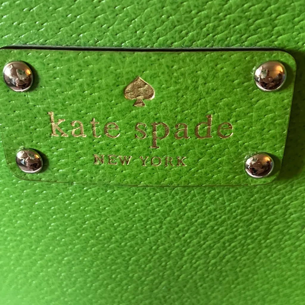 Kate Spade: Wellesley Green Leather Chain Bag- Gold Tone- Shoulder Bag - Image 2