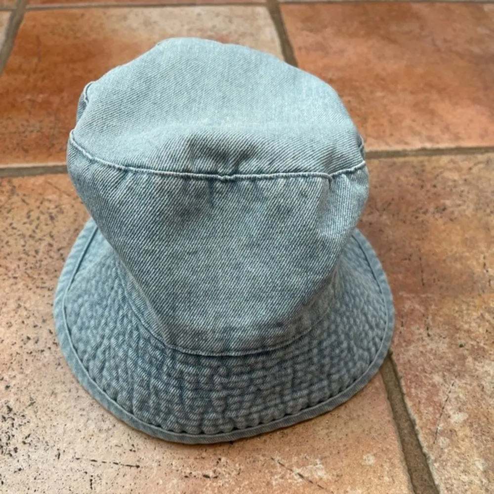 HEADCOVERS unlimited denim bucket hat - Image 2