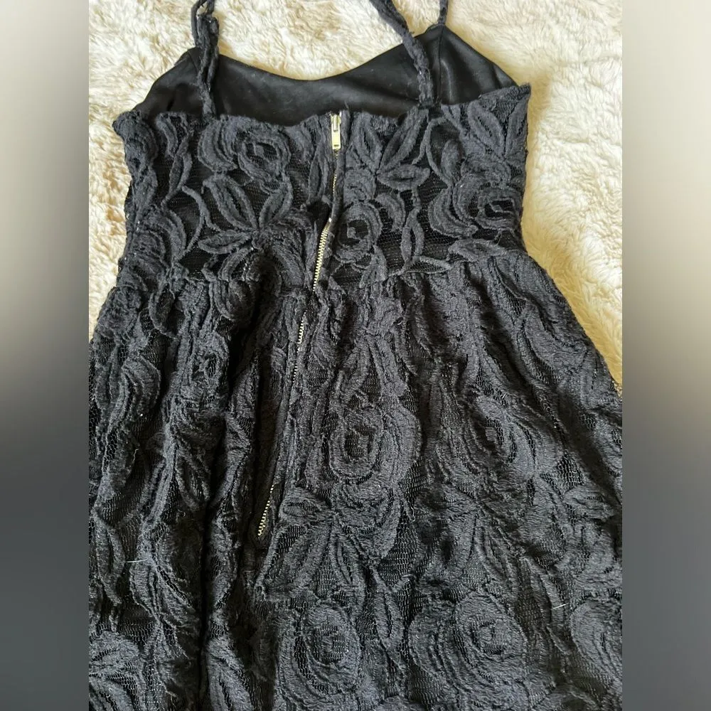 WetSeal‎ Floral Lace Dress - Image 6