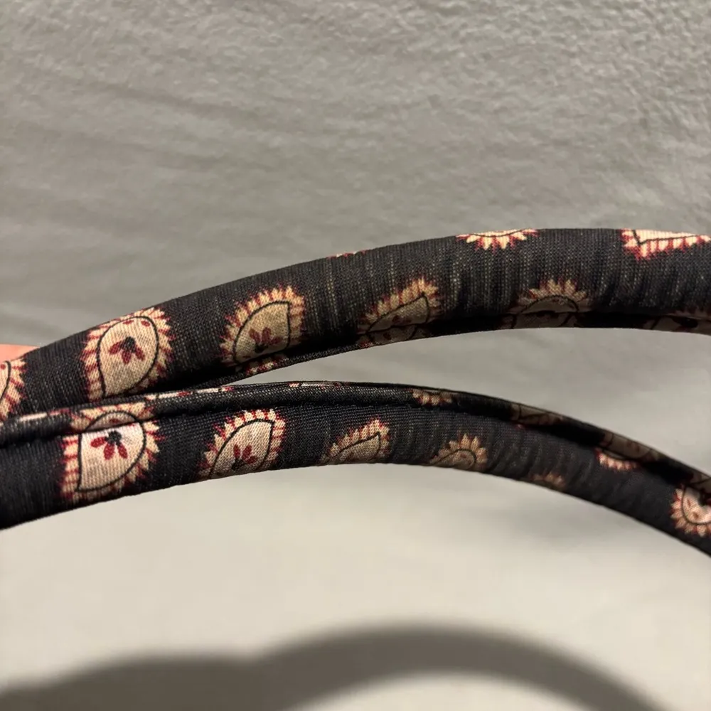 Vera Bradley Multi Compartment Large Shoulder Tote Bag with matching Wristlet - Image 11