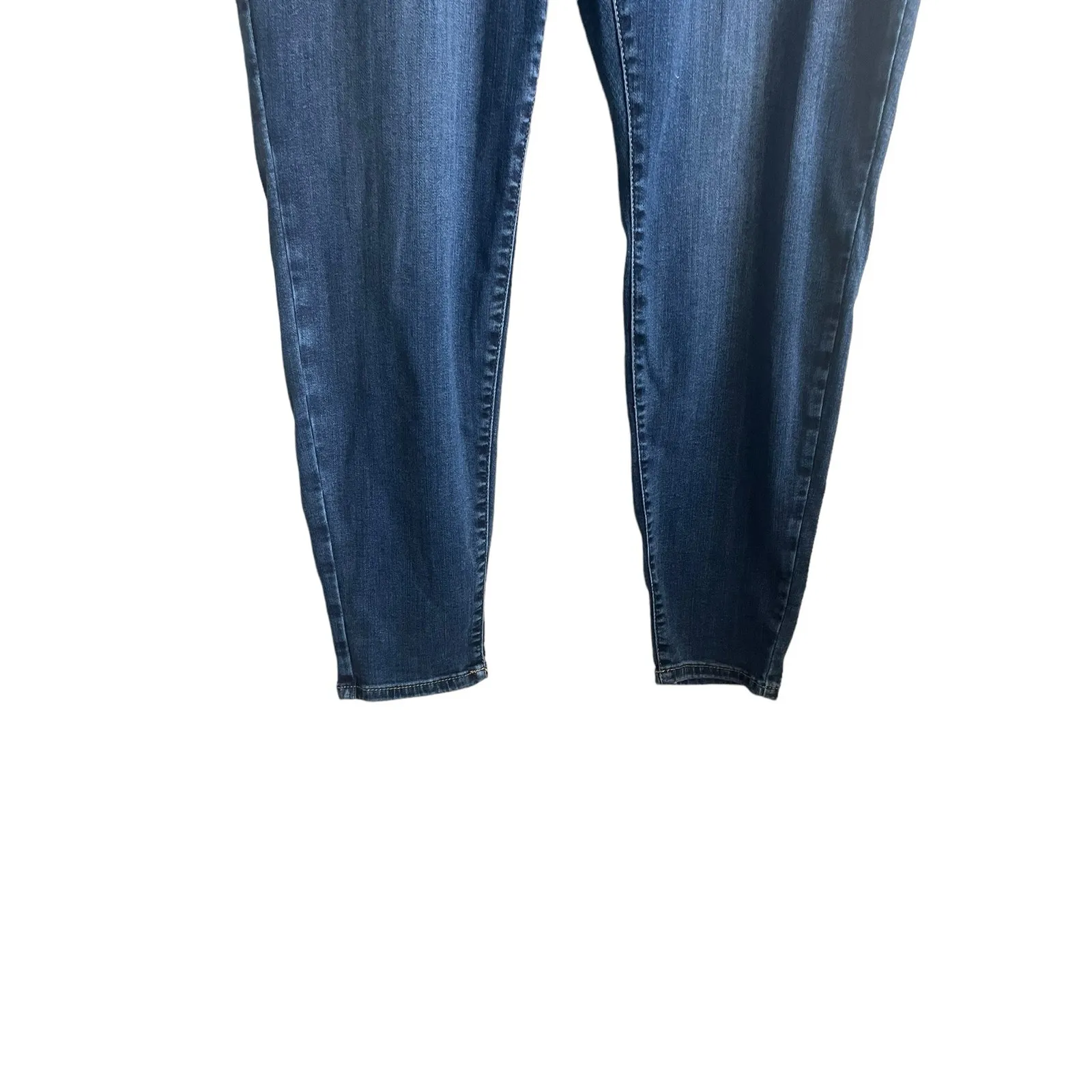 Lane Bryant Women Jeans 22 Blue Straight Leg‎ Normcore Classic Minimalistic - Image 4