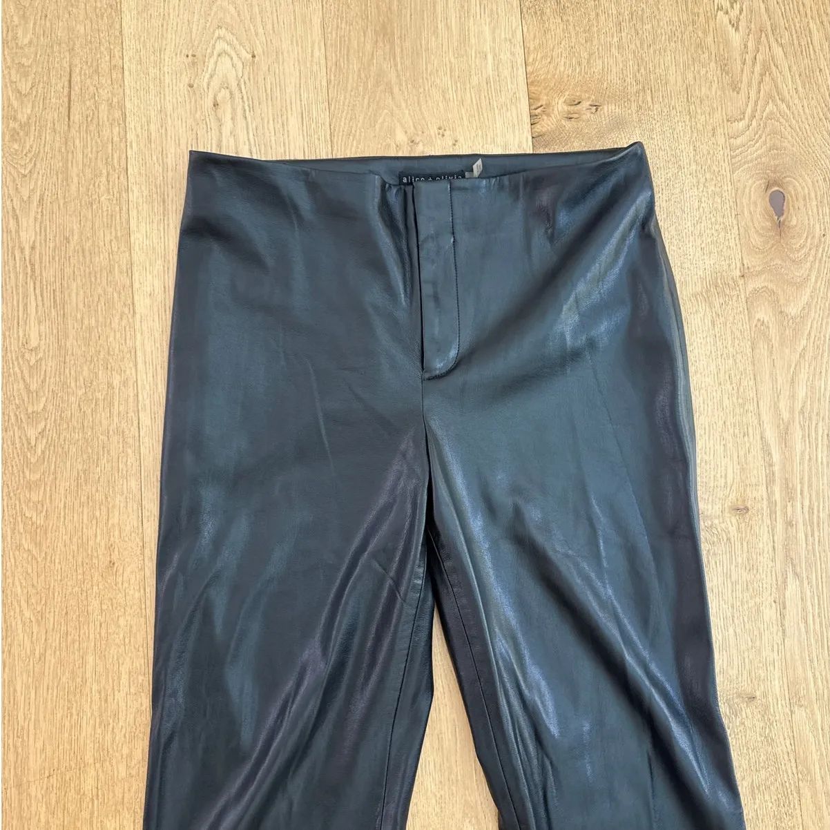 Alice + Olivia Faux Leather Flare Pants Teeny Size 10 Black - Image 2