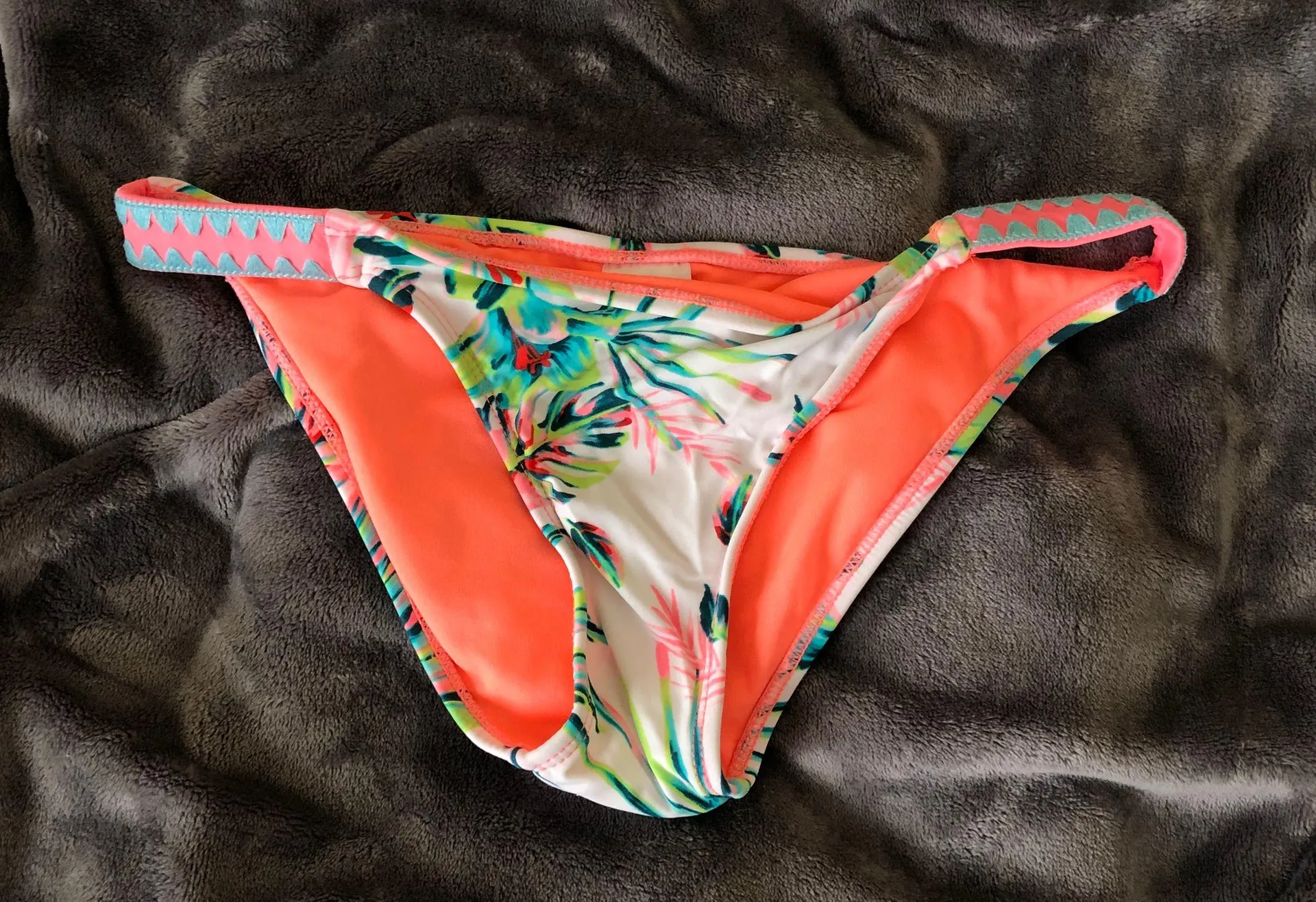 Target bikini *reserved* - Image 2