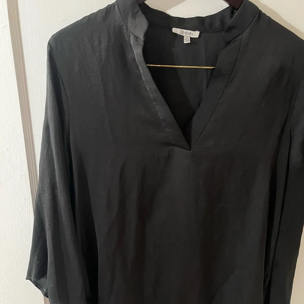 JODIFL Black 3/4 Sleeve Relaxed Blouse - Image 2
